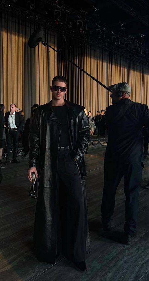 Black High Fashion Outfit Men, Trench Coat Outfit Men Aesthetic, Matrix Inspired Outfit Men, Men Model Aesthetic, Men’s Fashion Poses, Matrix Outfit Men, Leather Trench Coat Outfit Men, Runway Outfits Men, Opiumcore Outfits Men