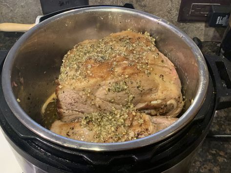 Slow Cooker Pernil Crock Pot, Instant Pot Pernil, Pernil Instant Pot, Crockpot Pernil Puerto Rico, Pernil Recipe Puerto Rican Instant Pot, Pernil Puertorriqueño, Puerto Rican Pernil, Breakfast Hash Recipes, Pressure Cooker Pork