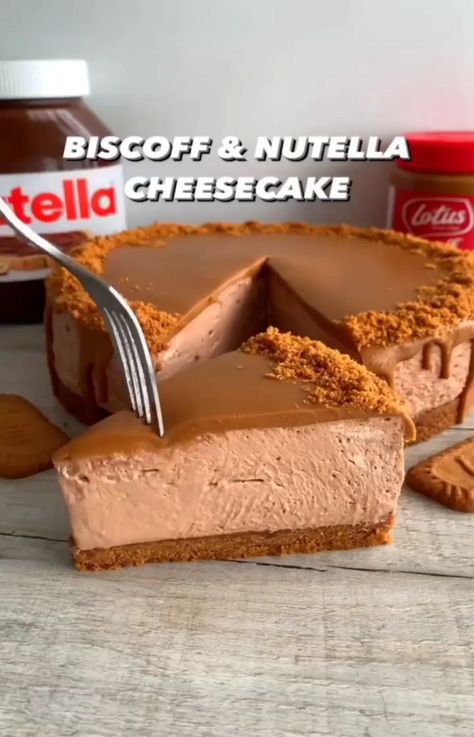 Dessert Universe🧁 on Instagram: “NO-BAKE BISCOFF & NUTELLA CHEESECAKE 😍 It has a buttery Biscoff base, a creamy Nutella cheesecake filling, and a smooth Biscoff topping…” Biscoff Recipes, Biscoff Cheesecake, Nutella Cheesecake, Daily Recipes, Easy Baking Recipes Desserts, Tasty Baking, Baked Dessert Recipes, Fun Baking Recipes, Easy Baking Recipes