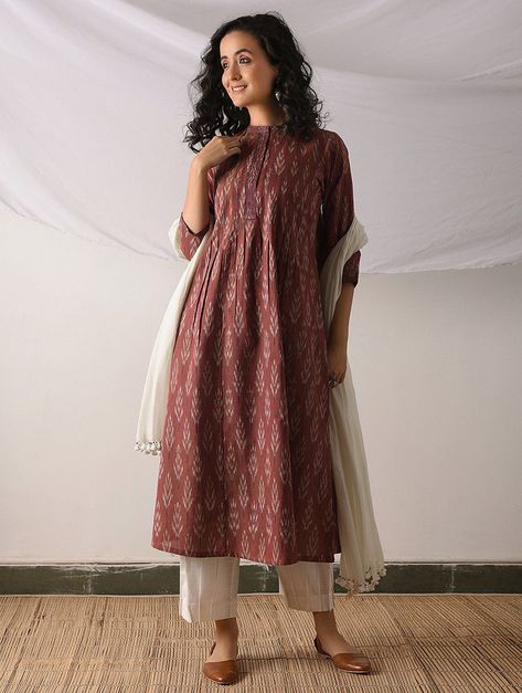 Ikat Salwar Suit Designs, Ikat Dress Kurti, Kurthi Models Latest Cotton, Ikkat Kurta Designs Latest, Kurti Designs Latest Cotton Printed, Ikkat Kurta Designs, Ikat Kurti, Ikkat Kurti Designs, Kurta Styling