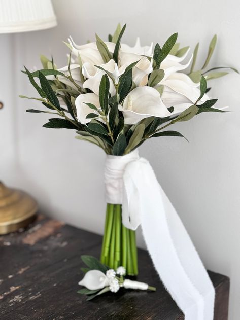 Calla Lily Bouquet and Boutonniere With Olive Branch Detail - Etsy Ecuplatus Bouquet, Lily Flowers Wedding Decor, White Flowers For Bouquet, Bride Simple Bouquet, Bride Bouquets With Eucalyptus, Calla Lily And Rose Centerpiece, Olive Bouquet Wedding, Calla Lily Bridal Bouquet Cascading, Orchid Calla Lily Bouquet