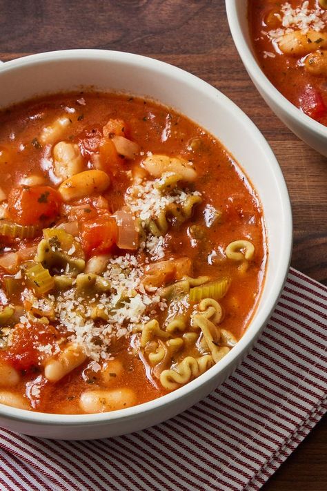 Pasta e Fagioli (Pasta and Beans) Soup With Pasta, Pasta And Beans, Ditalini Pasta, Pasta Fagioli, Tomato Broth, Recipes Soup, Pasta E Fagioli, Italian Soup, Stewed Tomatoes