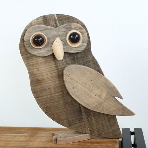 Vintage Wooden Animal Decorations Recycled ArtWood & Organic Oster Dekor, Animal Decorations, Wood Owls, Wooden Owl, Owl Crafts, Wood Animal, Pallet Crafts, Diy Holz, Wood Creations