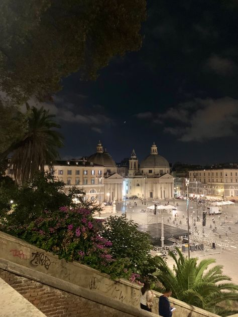 Italian Hotel Aesthetic, Italy At Night Aesthetic, Rome Italy Aesthetic Night, Roma Aesthetic Night, Rome Nightlife, Roma Aesthetic, Italy At Night, Rome Italy Aesthetic, Italy Night