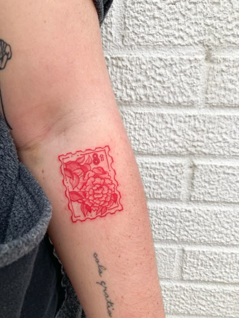 Tattoos Japan, Typewriter Font Tattoo, Japanese Hand Tattoos, Red Tattoo Ideas, Stamp Tattoo, Art Expressions, Red Tattoo, Red Ink Tattoos, Red Tattoos