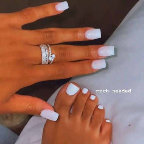 White Nails Mani And Pedi, 2024 Mani Pedi Combos, Mani And Pedi Ideas Matching Winter, Mail And Toe Matching Set, Neutral Mani Pedi Combos, Cream White Nails, Matching Mani Pedi Ideas, Mani And Pedi Ideas Matching, Matching Mani Pedi