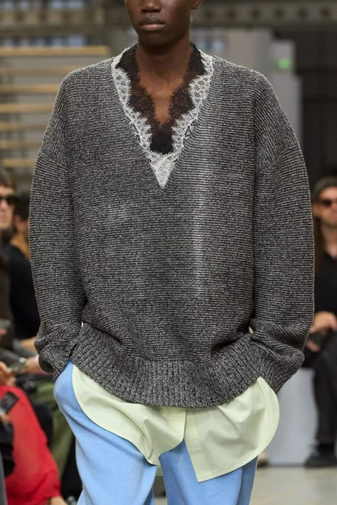 October Fashion, Knitwear Inspiration, Collarless Shirt, Knit Men, Menswear Fashion Show, Knitwear Fashion, Stylish Mens Outfits, Jw Anderson, Mood Board Fashion