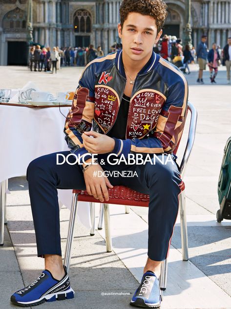 The Dolce&Gabbana Spring Summer 2018 Campaign shot in Venice by The Morelli Brothers. #DGSS18 #DGCampaign #DGMillennials #DGKOH #DGVENEZIA #realpeople Hypebeast Fashion Men, Wanderlust Fashion, Supreme Clothing, Stylish Men Wear, Military Accessories, Hypebeast Fashion, Austin Mahone, Mens Trendy Outfits, Stylish Mens Outfits