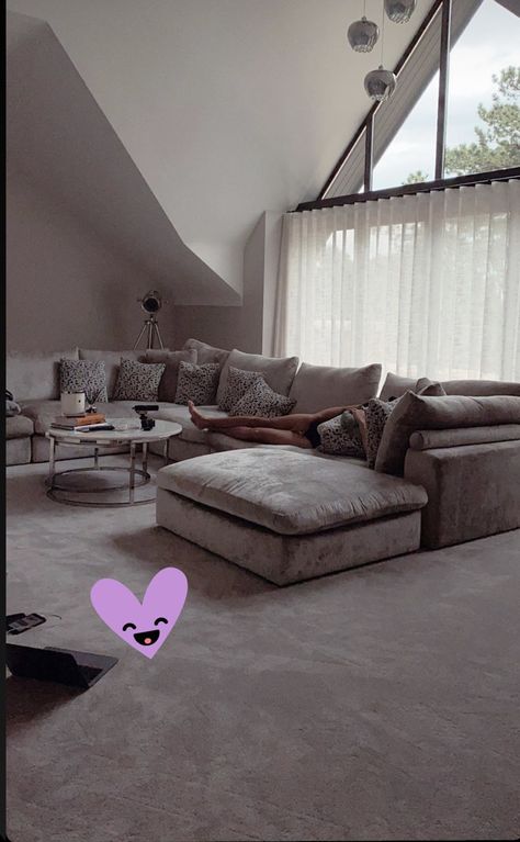 Deep L Shaped Couch, Sectional Couch Aesthetic, Comfy Home Aesthetic Living Room, Comfy L Couch, Big Couch Aesthetic, Big Comfy Couch Deep Sofa Living Room, Cloud Couch Living Room Decor, Big Comfy Couch Aesthetic, Cloud Sofa Living Rooms