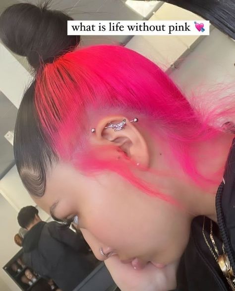 Pink In The Back Of Hair, Color To Dye Hair, Cute Ways To Dye Your Hair, Half Pink Half Black Hair, Baddie Braid Hairstyles, Peekaboo Hair Colors, Hair Stripes, Haircut Design, Hair Styles Ideas