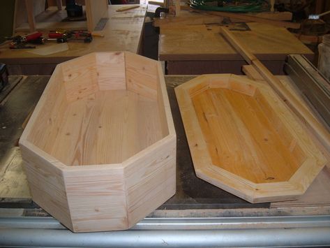 Doggy Casket | LumberJocks Woodworking Forum Pet Caskets, Wood Casket, Pet Cremation Urns, Pet Cemetery, Pet Cremation, Woodworking Plans Diy, Sofa Tables, Wood Work, Cremation Urns