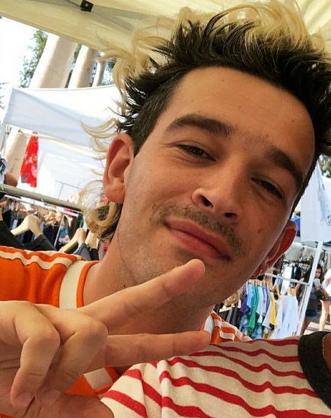 Matty Healy Long Hair, Matty Healy Teeth, Matty Healy Mustache, Matty Healy Blonde, Blonde Matty Healy, Matty Healy Hair, Matty Healy Tongue Out, 2014 Matty Healy, Ratty Healy