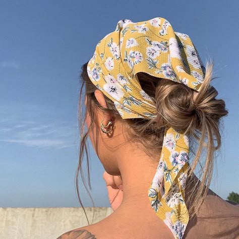 Braided Scarf, Hair Scarf Styles, Bandana Styles, Greasy Hair Hairstyles, Hairstyle Look, Bandana Hairstyles, Pretty Hair, Fashion Girl, Dior Ring