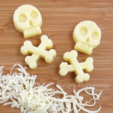 Hungry Happenings: How to melt and shape cheese using silicone molds. Cheese Shapes, Diy Cheese, Cheese Mold, Block Of Cheese, Bruschetta Ingredients, Applesauce Cake, Top Chicken Recipes, Snacks To Make, Homemade Tacos