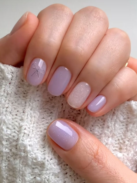 Korean light purple nails: ribbon accent Lilac Purple Short Nails, Light Purple Aesthetic Nails, Light Nail Color Ideas, Simple Nails No Design, Nails Purple Pastel, Lilac Jelly Nails, Purple Milky Nails, Light Summer Korean, Korean Nail Art Purple