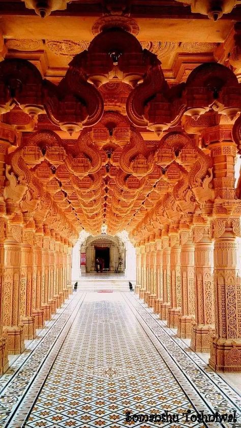 #old temple Jain Mandir, Architecture Indian, Hindu Architecture, Temple India, India Travel Places, Indian Temple Architecture, India Architecture, Temple Photography, Ancient Indian Architecture