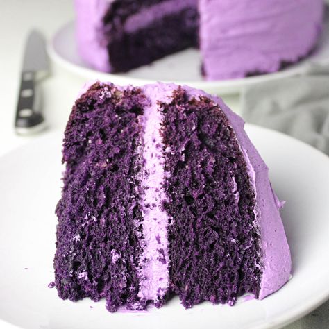 Vegan Ube Cake (Filipino Purple Yam Cake) - Hassle Free Vegan Vegan Ube Cake, Vegan Ube Recipes, Ube Pastry, Ube Cake Recipes, Purple Yam Cake, Purple Yams, Ube Desserts, Ube Extract, Yam Cake