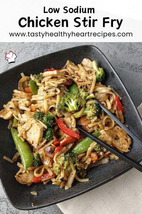 Low Sodium Chicken Stir Fry Easy Low Sodium Chicken Recipes, Low Sodium Chicken Stir Fry, Healthy Heart Recipes, Low Sodium Recipes Heart, Sodium Foods, Stir Fry Recipes Healthy, Chicken Stir Fry Recipe, Heart Healthy Recipes Low Sodium, Popular Chinese Dishes