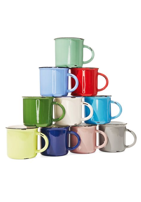 "We used one of these vintage-inspired glazed-stoneware mugs on our February cover, and it felt like it was custom-made for my hand."—Oprah Vinyl Blanks, Modern Kitchen Appliances, Vintage Mugs, Home Canvas, Oprahs Favorite Things, Vintage Cutlery, Coffee Mug Sets, Stoneware Mugs, Espresso Cups