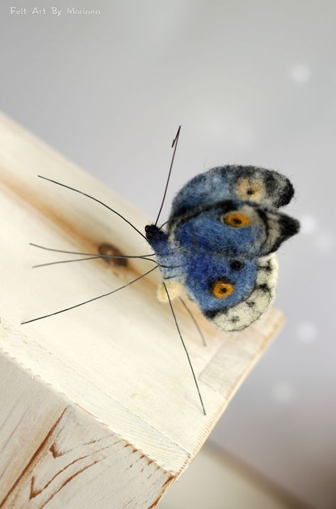 Felt Art By Mariana: Needle Felted Blue Butterfly - My New Doll Felted Butterfly, Needle Felt Animals, Felt Butterfly, Feather Embroidery, Needle Felting Diy, Butterfly Blue, Doll Home, Needle Felting Projects, Butterfly Gifts