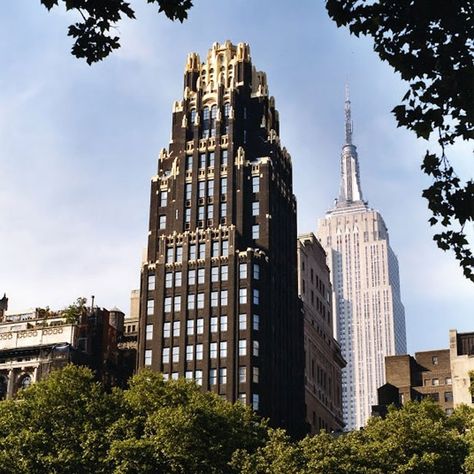 American Radiator Building – The Most Beautiful Skyscraper Of Art Deco Era American Radiator Building, Bryant Park Hotel, Manhattan Hotels, New York Architecture, Autumn In New York, Romantic Hotel, Bryant Park, Midtown Manhattan, Building Art