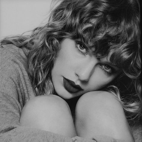 Reputation Album Aesthetic, Reputation Album, Reputation Taylor Swift, Taylor Swfit, Taylor Swift Icon, Reputation Era, Album Aesthetic, Estilo Taylor Swift, Taylor S