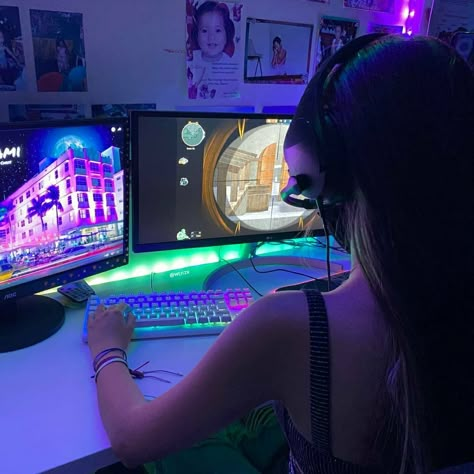 A Woman, Gaming, Computer, Screen