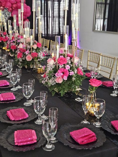 Pink and black is so pretty. Simple and elegant for and event. Pink And Black Brunch Decor, Hot Pink And Black Wedding Theme, Black And Pink Table Decor, Black And Pink Quinceanera Theme, Black And Hot Pink Party, Pink Black And Gold Party Decorations, Pink And Black Party Theme, Hoco Brunch, Black And Pink Party