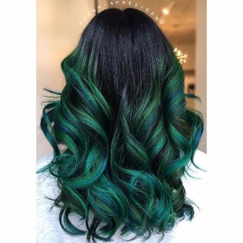 80 Balayage Highlights Ideas for Every Hair Color | Hair Motive ... Emerald Green Hair, Gemstone Hair, Dark Green Hair, Blond Balayage, Hair Color Unique, Bright Hair Colors, Fun Hair, Penteado Cabelo Curto, Ombre Hair Color