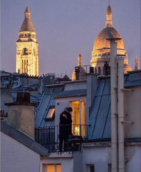 Parisienne Apartment, Arte Jazz, Paris Illustration, Parisian Life, Parisian Apartment, Paris Photo, Europe Summer, Most Beautiful Cities, City Aesthetic