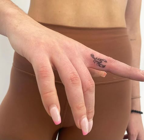 Cool Finger Tattoos, Finger Tattoo Ideas, Finger Tattoos For Couples, Cute Finger Tattoos, Small Finger Tattoos, Finger Tattoo For Women, Scorpio Tattoo, Hand And Finger Tattoos, Scorpion Tattoo