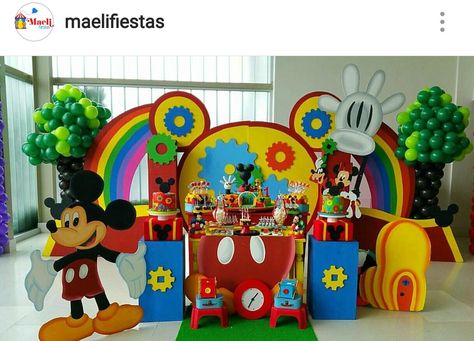 Mickey Clubhouse Centerpieces, Mickey Mouse Clubhouse Backdrop, Mickey Clubhouse Party Decorations, Mickey Mouse Clubhouse Centerpieces, Mickey And Friends Birthday Party, Mickey Clubhouse Party, Mickey Mouse Clubhouse Decorations, Mickey Mouse Clubhouse Birthday Party Decorations, Birthday Party Dessert Table