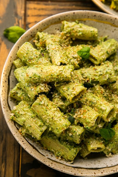 Pesto Rigatoni, Resepi Biskut, Pasta Al Pesto, Pesto Pasta Recipes, Pasta Italiana, Creamy Pesto, Läcker Mat, Deilig Mat, Pasta Shapes