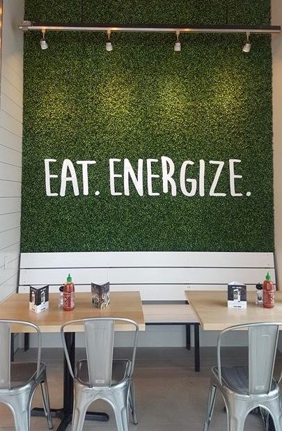 Freshii at @30ave ! A great healthy spot for you and the kids Astro Turf Wall, Gym Smoothie Bar Design, Healthy Food Restaurant Design, Green Restaurant Design, Healthy Restaurant Design, Turf Wall, Health Restaurant, Juice Bar Interior, Juice Bar Design