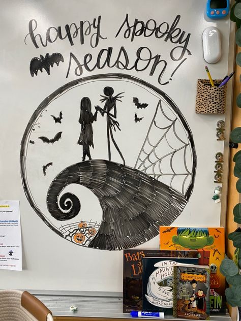 Halloween Marker Board Ideas, Dry Erase Board Ideas Art Halloween, Disney Whiteboard Drawing, Halloween Themed White Board, Dry Erase Board Doodle Ideas, Spooky Whiteboard Drawings, Halloween Whiteboard Drawings, White Board Halloween Ideas, Dry Erase Halloween Art