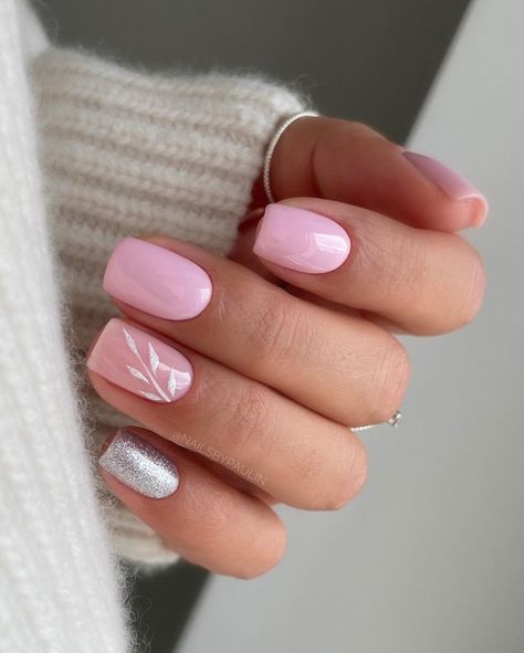 pink nails ideas Baby Pink Nails, Milky Nails, Light Pink Nails, October Nails, Nagel Tips, Christmas Gel Nails, Pink Nail Art, Body Chains, Vacation Nails