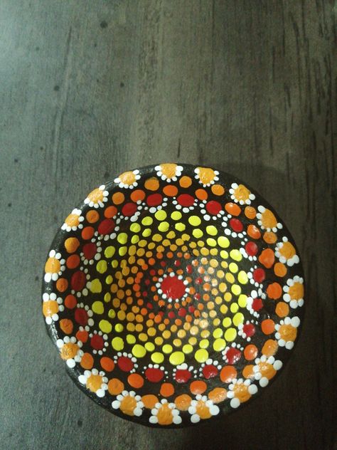 Mandala Art On Diya, Diya Mandala Art, Dot Mandala Painting, Diwali Greeting, Diya Decoration, Diwali Greeting Cards, Mandala Art Therapy, Diwali Greetings, Diwali Diy