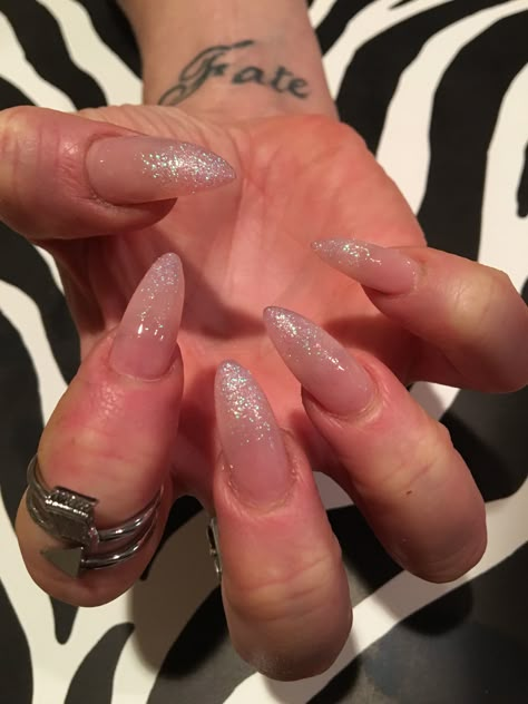 Essie sugar daddy with iridescent glitter Glitter Natural Acrylic Nails, Translucent Glitter Nails, Sheer Shimmer Nails, Jelly Sparkle Nails, Clear Iridescent Nails, Opal Glitter Nails, Ethereal Nails Aesthetic, Nail Almond Ideas, Nail Almond Design