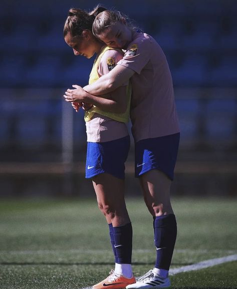 Niamh Charles, Ella Toone, Football Reference, England Lionesses, England Ladies Football, England National Football Team, Female Soccer, Girls Soccer, Soccer Kits