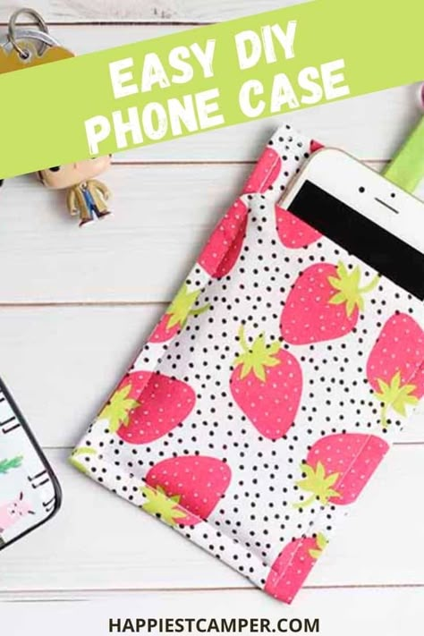 Cell Phone Cases Diy Sewing, Phone Carrier Diy, Diy Lanyard Phone Holder, Fabric Cell Phone Holder Free Pattern, How To Make A Cell Phone Pouch, Quilted Cell Phone Case Free Pattern, Diy Phone Purse Sewing Projects, Sewing Phone Holder, Phone Case Sewing Pattern