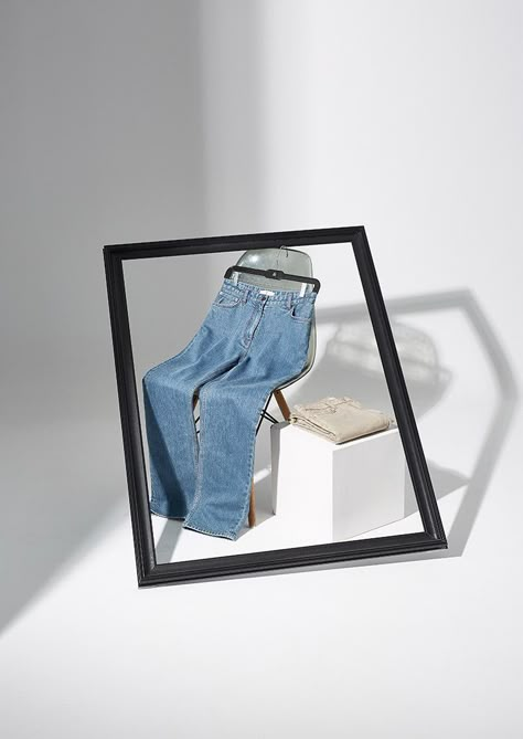 Jeans Storage Ideas, Jeans Storage, Denim 2024, Denim Photography, Flat Lay Photography Fashion, Photography Shirts, Fashion Still Life, Creative Fashion Photography, Fabric Photography