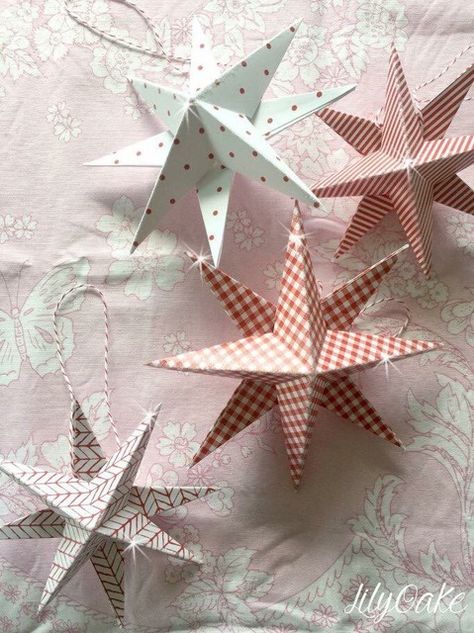 Your Complete Guide to Making Danish Christmas Stars | Spoonflower Blog Helpful Crafts, Christmas Star Crafts, Diy Christmas Star, Danish Christmas, Paper Christmas Decorations, Paper Christmas Ornaments, Christmas Stars, Christmas Origami, Christmas Paper Crafts