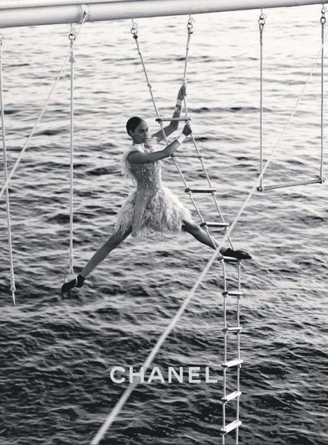 Chanel S/S 2012 campaign Chanel Ad, Vw Vintage, Mode Chanel, Campaign Fashion, Joan Smalls, Fashion Advertising, White Photo, Fashion Editorial, Andy Warhol