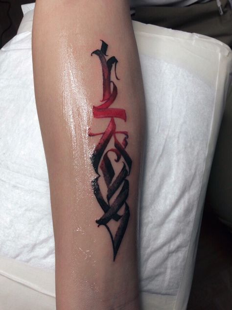 Abstract Calligraphy Tattoo, Calligraphy Tattoo Design, Calligraphy Tattoo Fonts, Painless Tattoo, Oni Tattoo, Calligraphy Tattoo, Light Tattoo, Graffiti Tattoo, Tattoo Lettering Styles