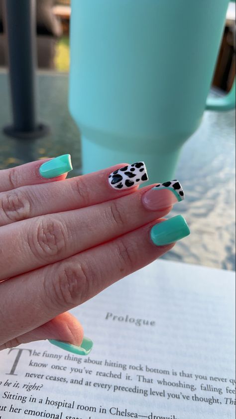 Cute Nails Acrylic Country, Nail Ideas Cowgirl, Western Nail Ideas Cow Print, Cowprint Nails Square, Colored Cow Print Nails, Nails Acrylic Country, Cow Print Teal Nails, Cow Print Western Nails, Teal Western Nails Acrylic