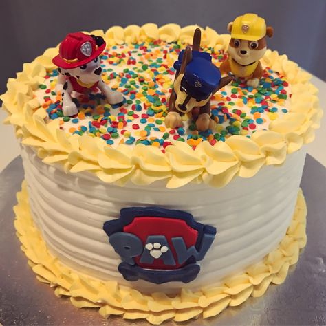 Paw Patrol Cake Paw Patrol Cream Cake, Easy Paw Patrol Cake, Diy Paw Patrol Cake, Paw Patrol Sheet Cake, Paw Patrol Cake Ideas, Cake Ideas Diy, Cake Without Fondant, Paw Patrol Torte, Cakes Without Fondant