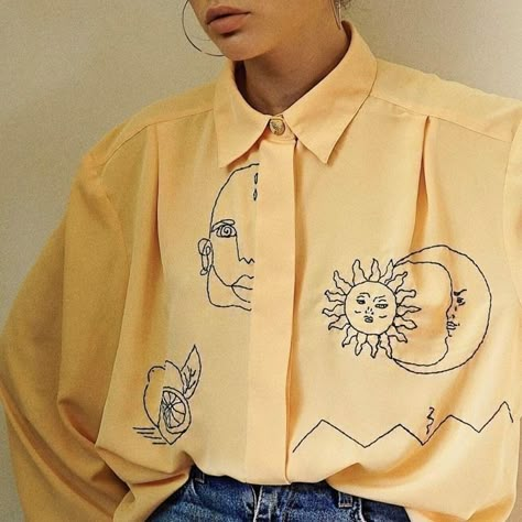 Free Machine Embroidery Patterns, Vintage Blouses, 1000 Followers, Diy Vetement, Embroidery On Clothes, Shirt Embroidery, Free Machine Embroidery, Machine Embroidery Patterns, Embroidered Clothes