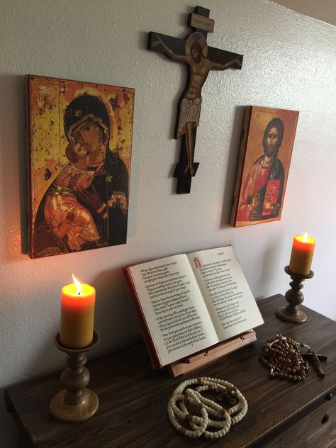 Orthodoxy Aesthetic, Orthodox Aesthetic, Home Altar Catholic, Orthodox Prayers, Catholic Altar, Altar Design, Catholic Decor, Eastern Orthodox Church, Prayer Corner