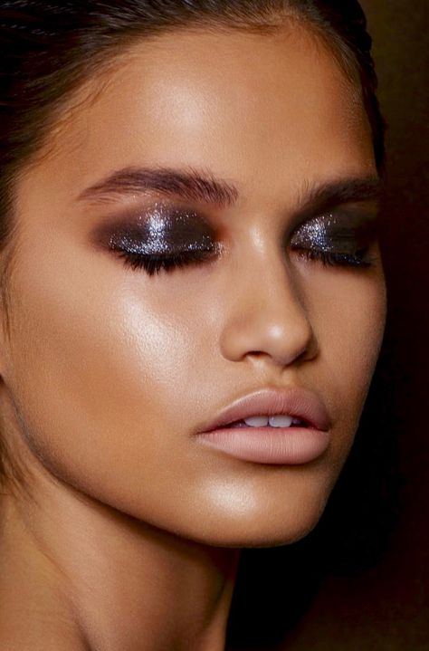 Gunmetal Eyeshadow, Playful Makeup, Silver Makeup, Boogie Nights, Crystal Top, Metallic Eyeshadow, Full Metal, Makeup Brands, Eyeshadow Looks