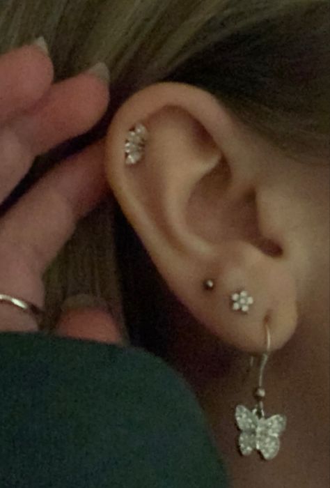 ear
piercing
helix
thirds
seconds
piercings 
ear piercing
earring
jewellery
pretty
gorgeous
inspiration Second Piercings Ear, Seconds And Thirds Piercings, First And Seconds Earings, Earrings Ideas For 3 Holes, Seconds Earrings, Earrings Seconds, Seconds Ear Piercing, Seconds Piercing, Third Ear Piercing